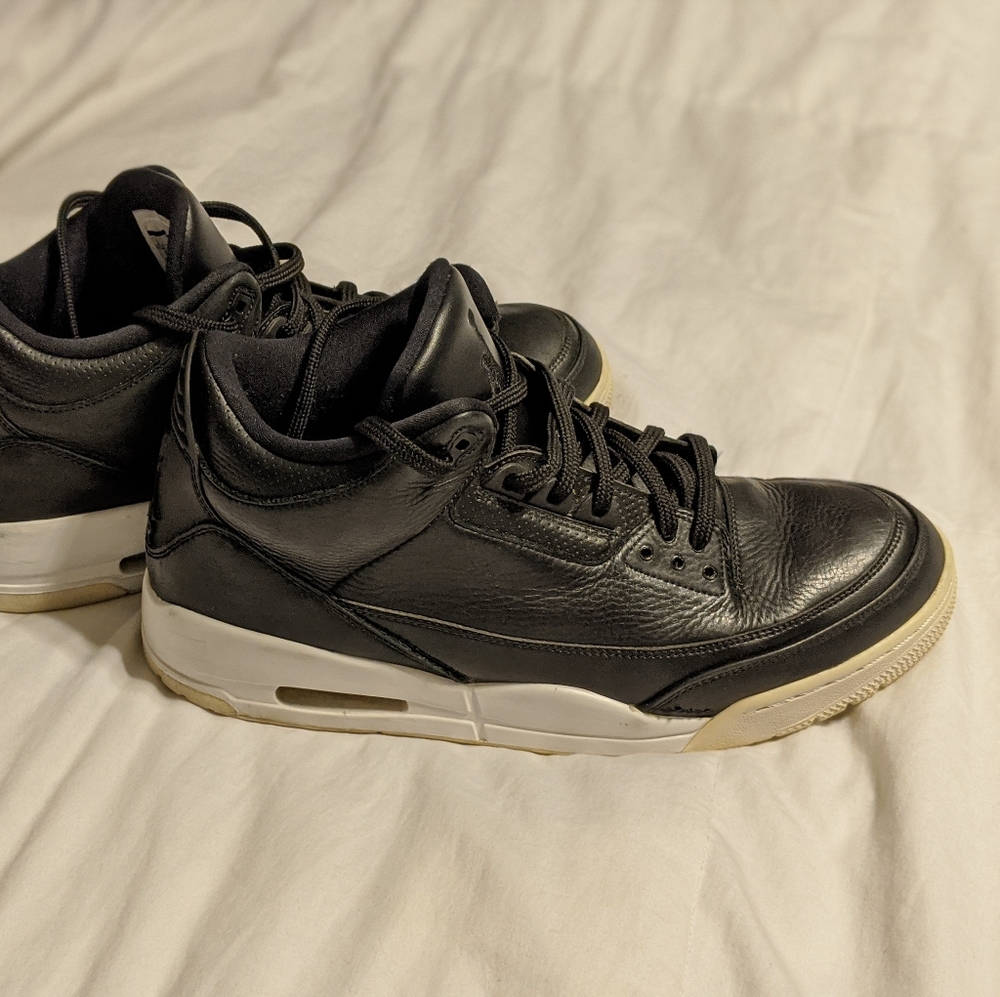 Air Jordan 3 Retro (Cyber Monday)